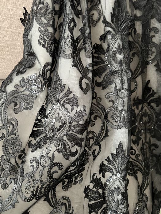 Ghoupette  платье р.122 с пайетками