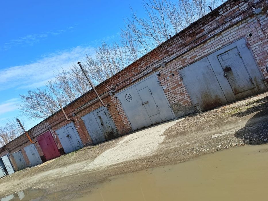 Продам кирпичный гараж