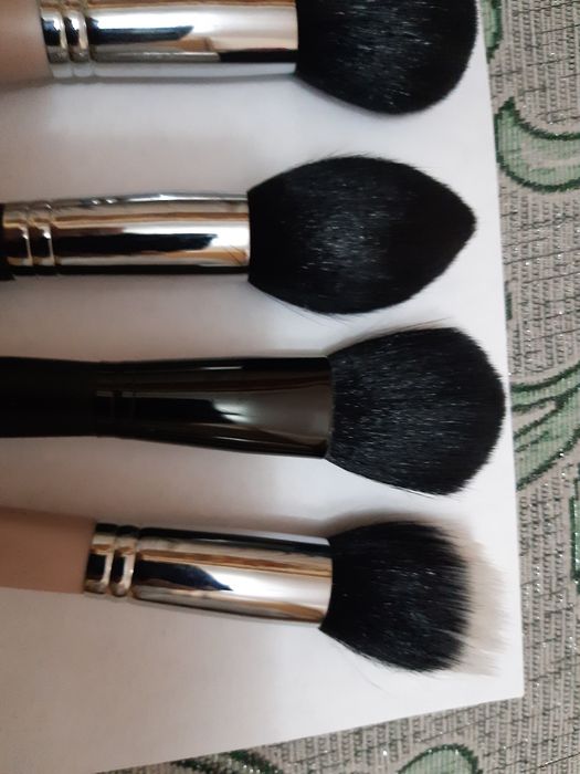 Кисточки для макияжа
