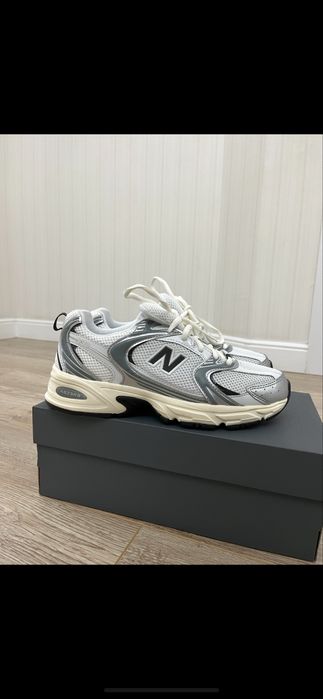 Продам крассовки new balance