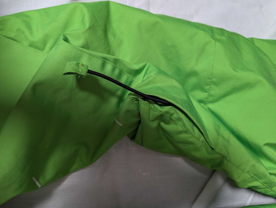 Pantaloni SCHI WED’ZE – verzi, cu bretele, buzunare ZIP | partie