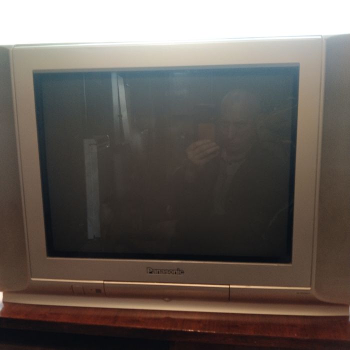 Продам телевизор