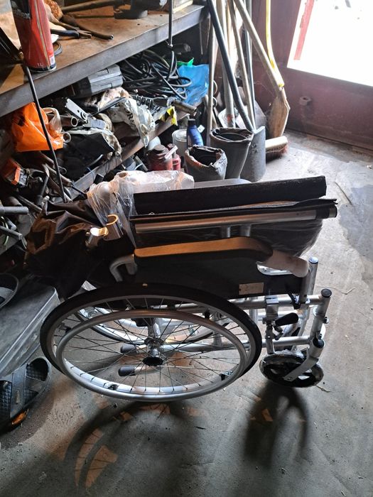 Инвалидная коляска