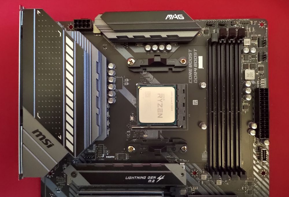 Ryzen 7 5800X и дъно MSI B550 Tomahawk / опции 16GB 32GB 64GB RAM SSD