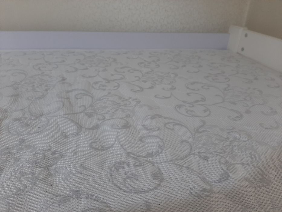 Двухярусная кровать