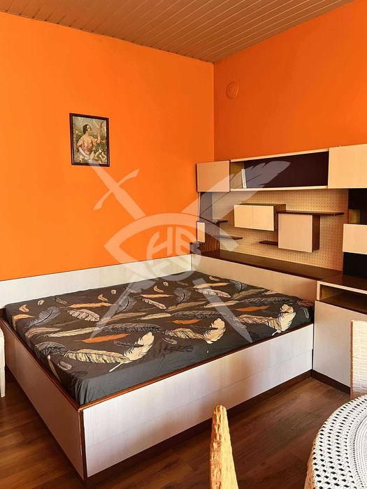 Дава се под наем Етаж от къща в Варна, Колхозен пазар - 50 кв.м за 153 € - Снимка #2