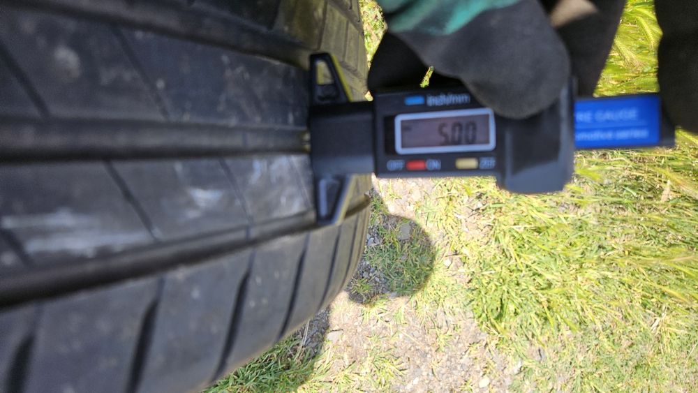 2бр гуми 195 60 15 бриджстоун