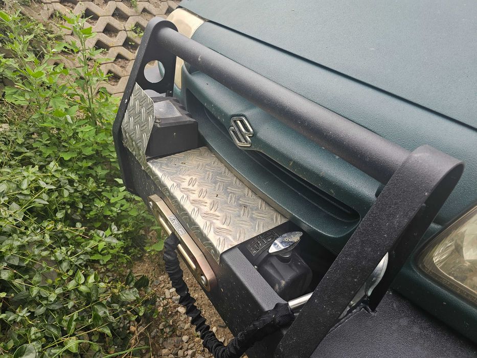 Suzuki Grand Vitara offroad