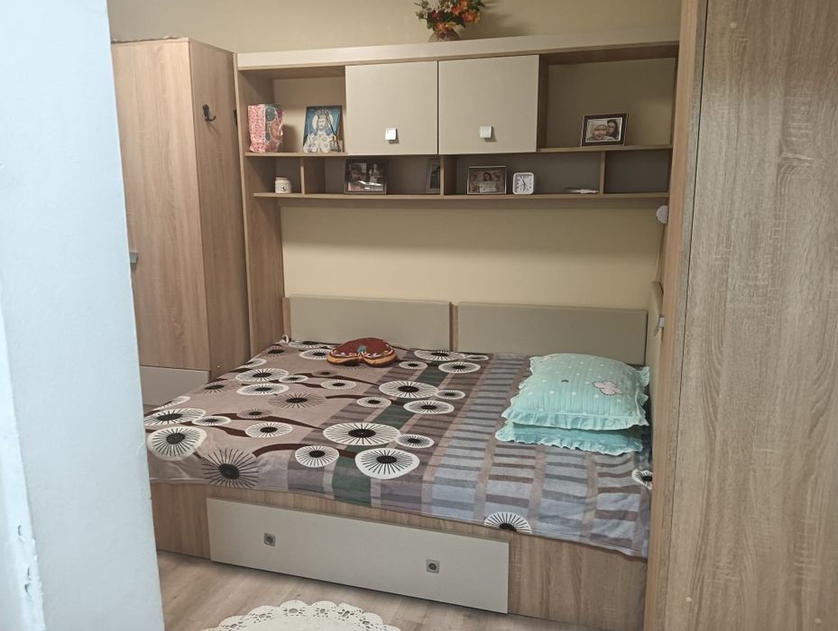 Vând garsonieră navodari