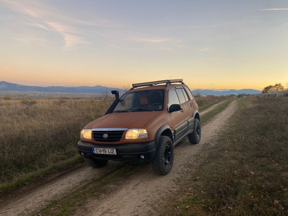Suzuki Grand Vitara - off road