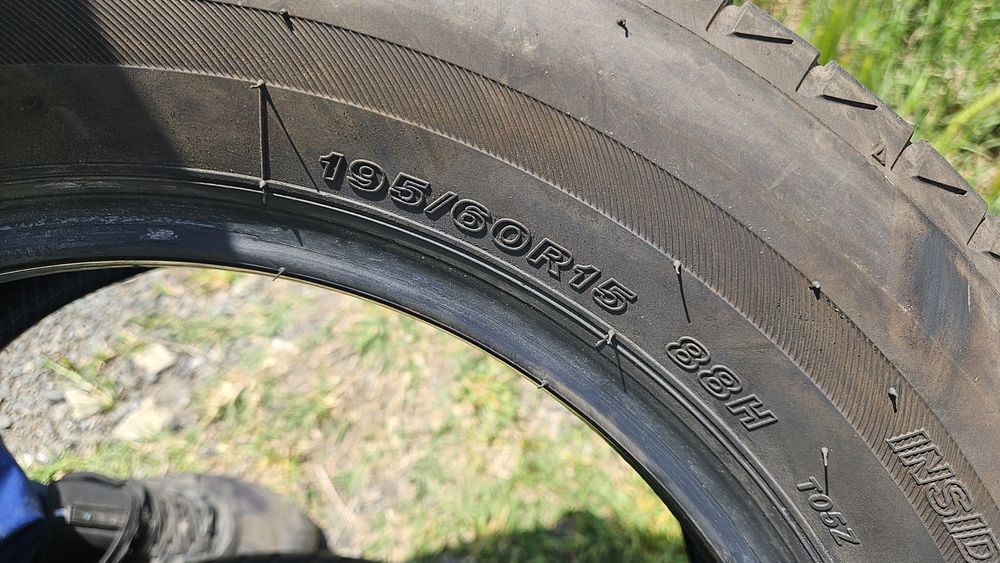 2бр гуми 195 60 15 бриджстоун