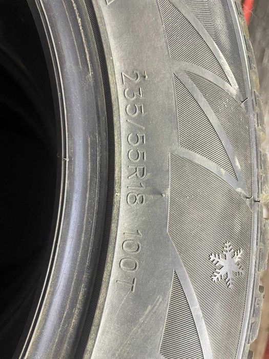 Зимние шины 235/55R18