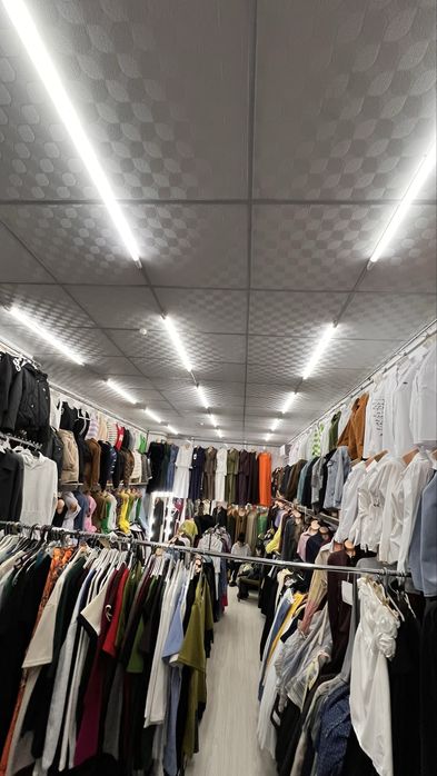 Продаётся бутик на рынке «Айна»