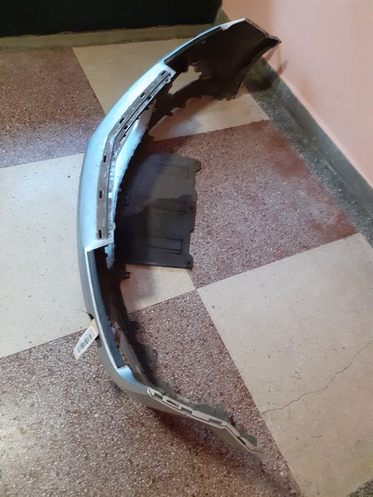 Предна броня Опел Астра Н