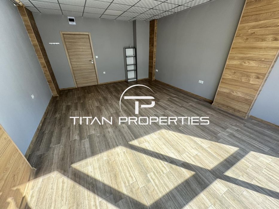 Дава се под наем Офис в Бургас, Изгрев - 35 кв.м за 204 € - Снимка #2