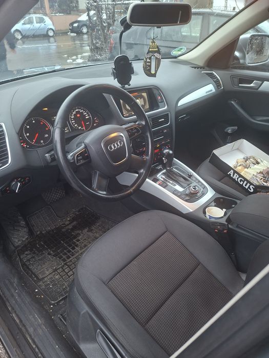 Audi Q5 2.0 tdi 170 cai, 4X4