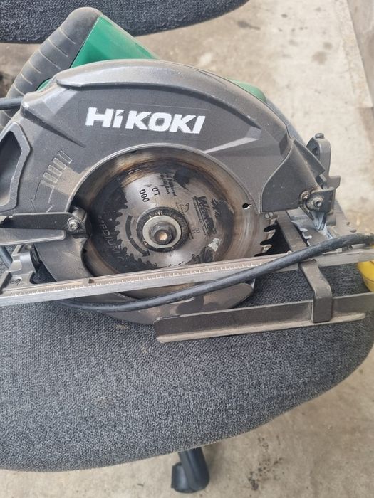 De vanzare Hitachi