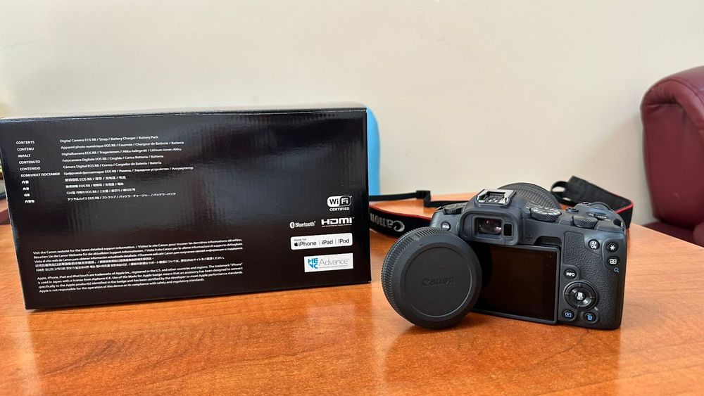 Canon EOS R8 + объектив
