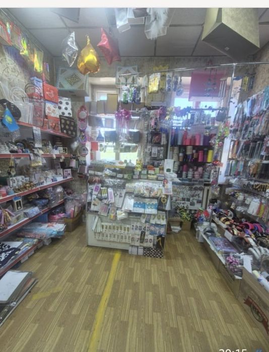 Продам остатки товаров 80% скидкой. Заколки, пакетики все есть