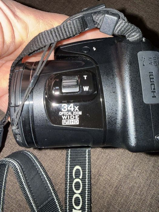 Продавам фотоапарат Nikon COOLPIX L830