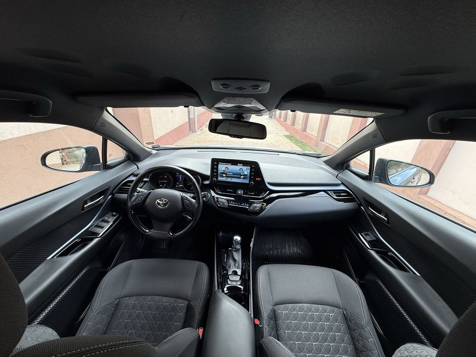 Toyota C-hr HYBRID An: 2020 FACELIFT  -135.000- KM 1.8 Hybrid 122 cp Automat + Roti Iarna