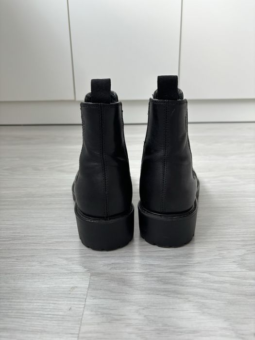 Продам женские Челси