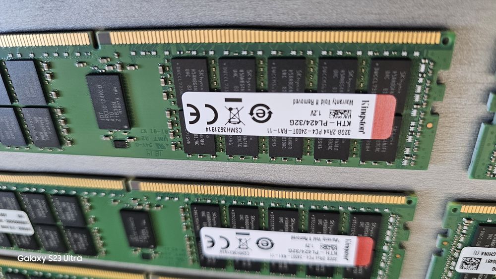 256GB (8×32GB) DDR4 2400MHz server