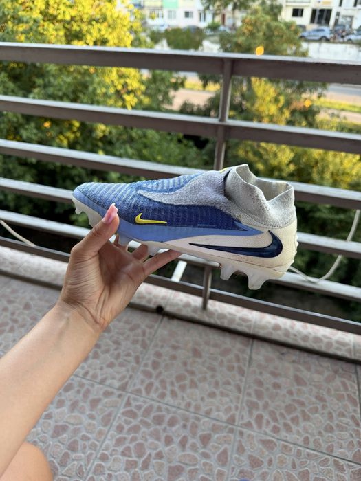 Nike Phantom 36.5