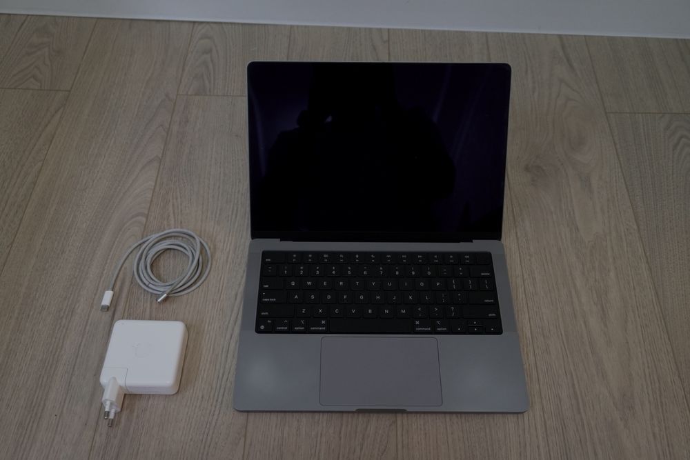 MacBook Pro M1 Pro 2021 | 14 Inch | 16/512GB | 83%
