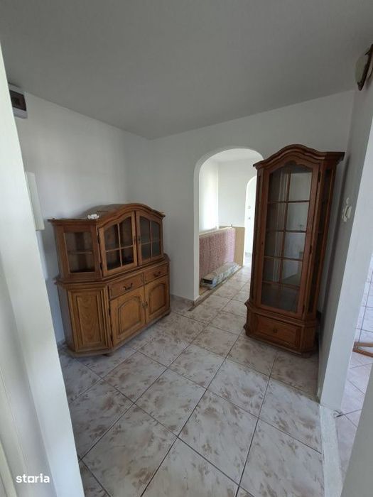 Apartament 3 camere, et. 3,  54 mp utili