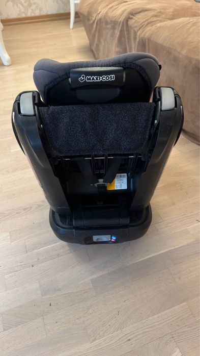 Автокресло maxi cosi