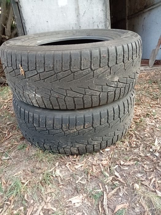 Продам зимние шины r18