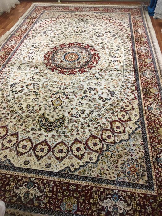 Срочно продам красивые ковры