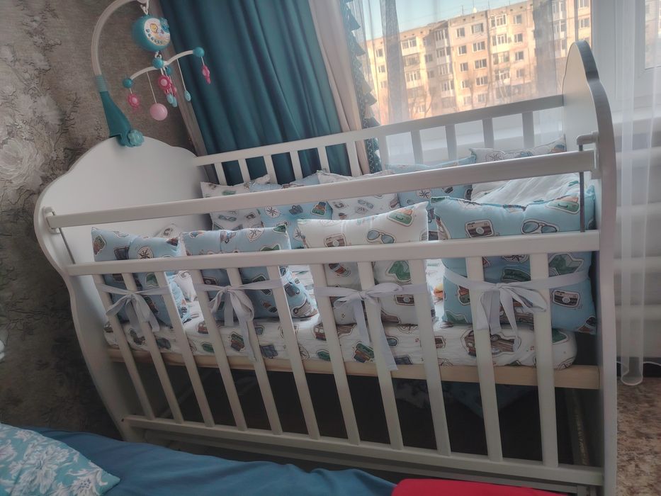 Бу Детский кровать