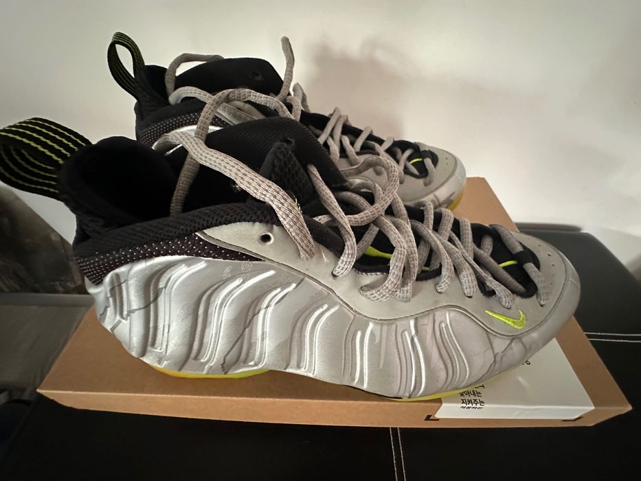 Мъжки маратонки и кожени обувки