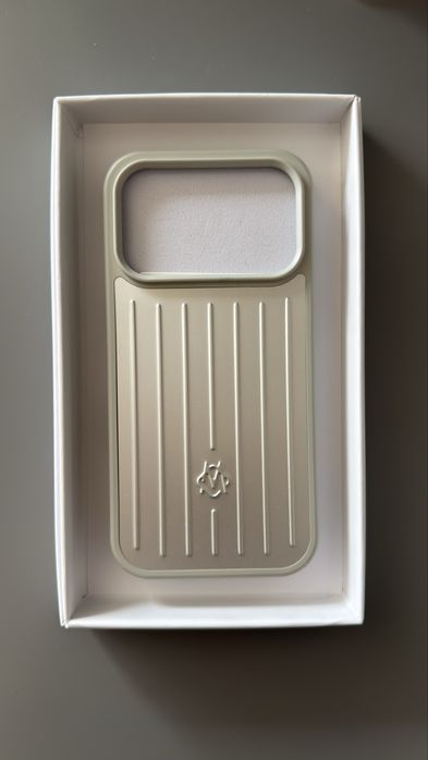 Husa Rimowa Iphone