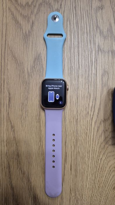 Apple Watch SE - 32gb + Boxa Xiaomi Sound