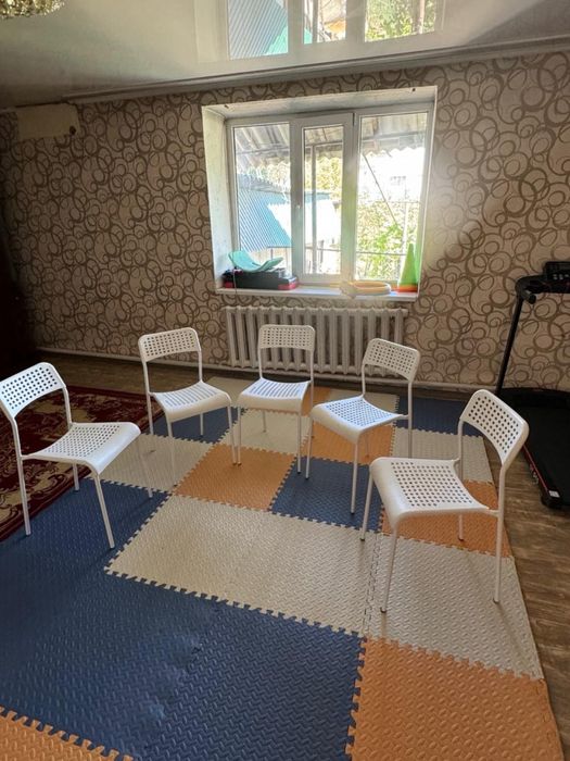 Столы и стулья для учебы