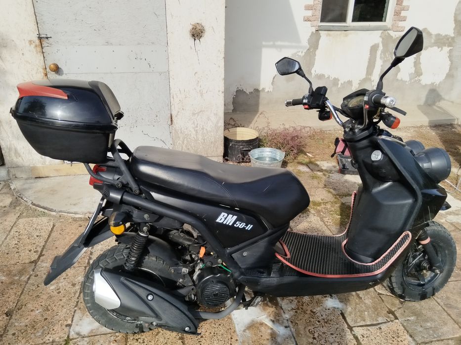 Продам мопед бумер 180куб