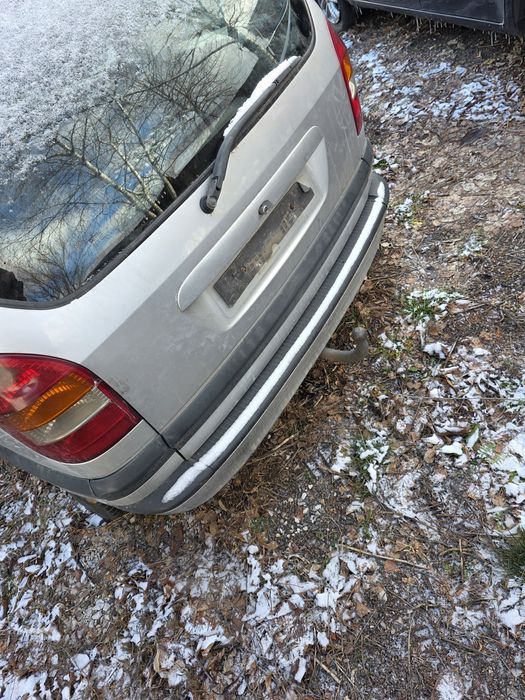 Теглич за Opel Zafira 2002 година