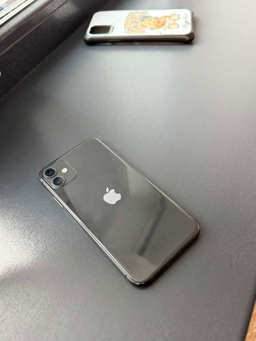 Vând iPhone 11 perfect funcțional