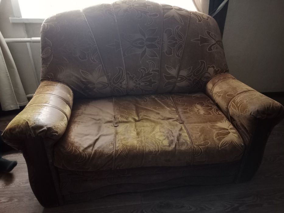 Отдам бесплатно .