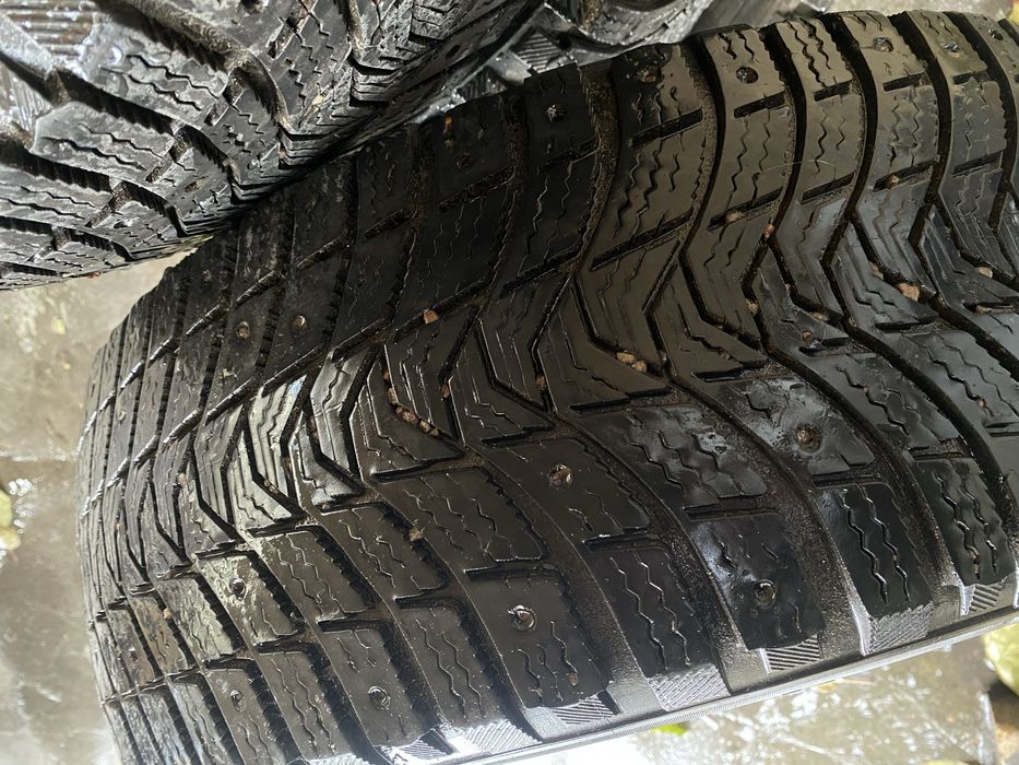 Michelin 215/55/17 лепучка