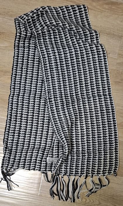 Шарф, цвет черно-белый