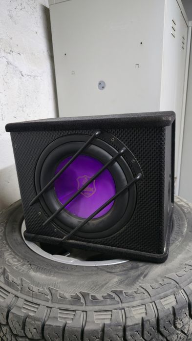 Продам сабвуфер в отличном состоянии