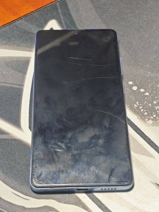 Poco x5 pro с чехлом картхолдером