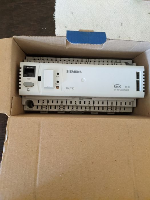Automate programabile siemens NOI //RMU-730 ..3 BUC.-