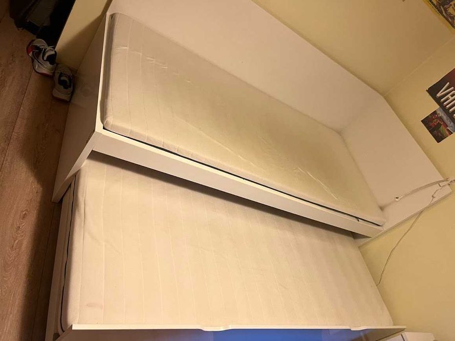 Легло с издърпващ се допълнителен матрак  + 2 матрака