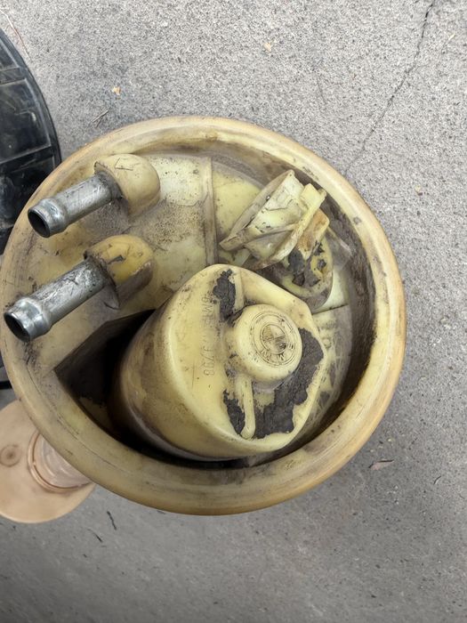 Бензонасос с поплавком на БМВ Е34