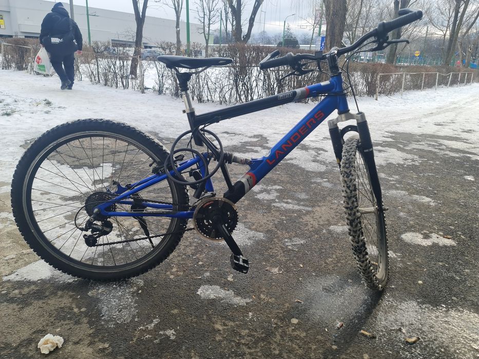 Bicicletă MTB de oraș